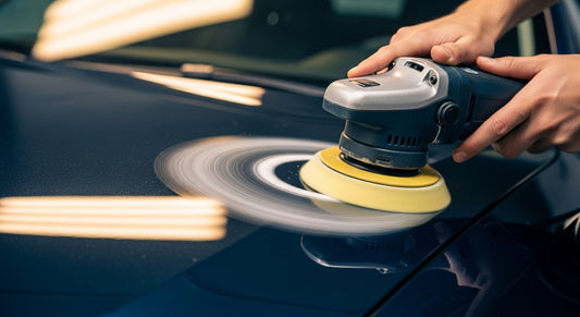 Poliermaschine oder Handpolitur: Was ist besser für die Autopflege?