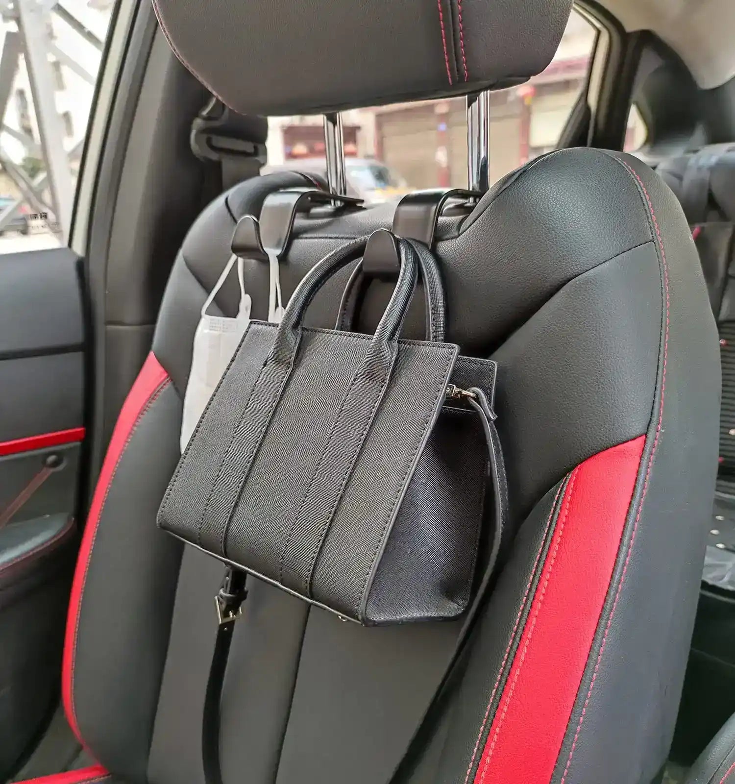 Multifunktionaler Schirmhalter Auto – mit Clip – SwissGlanzGarage Autopflege Schweiz