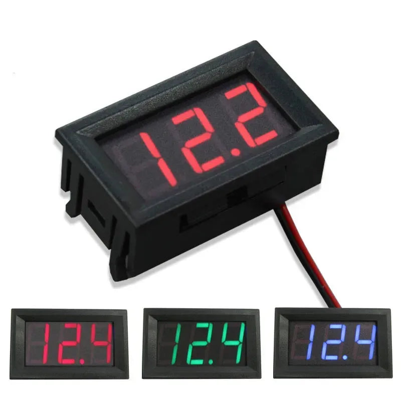 Wasserdichtes Digital-Voltmeter 0.56 – SwissGlanzGarage Autopflege Schweiz