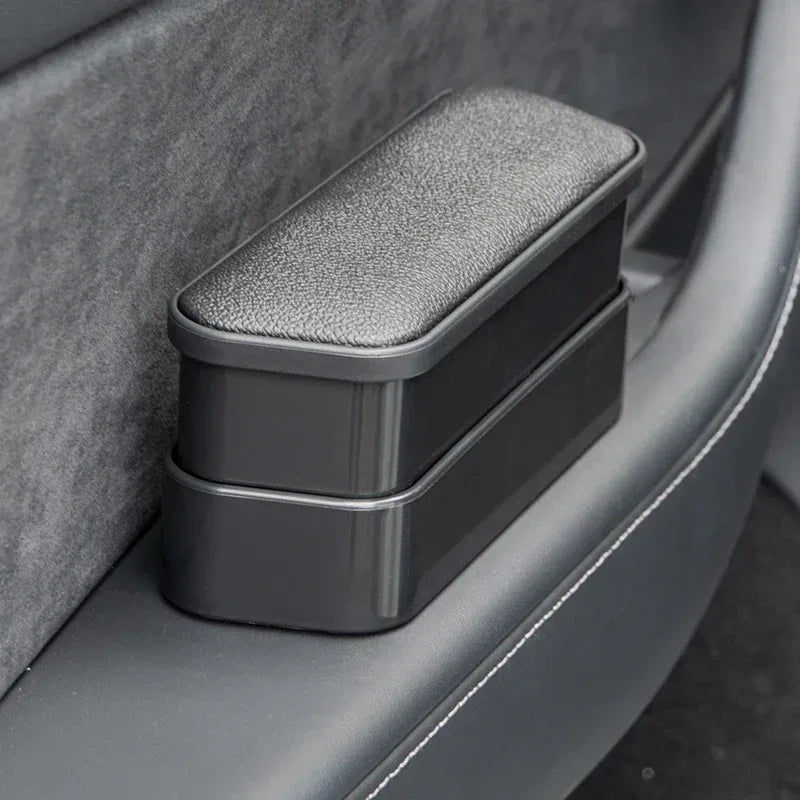Armlehnen-Aufbewahrungsbox Auto – SwissGlanzGarage Autopflege Schweiz
