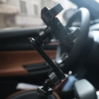 Verstellbare Auto-Handyhalterung mit Kugelkopf – SwissGlanzGarage Autopflege Schweiz