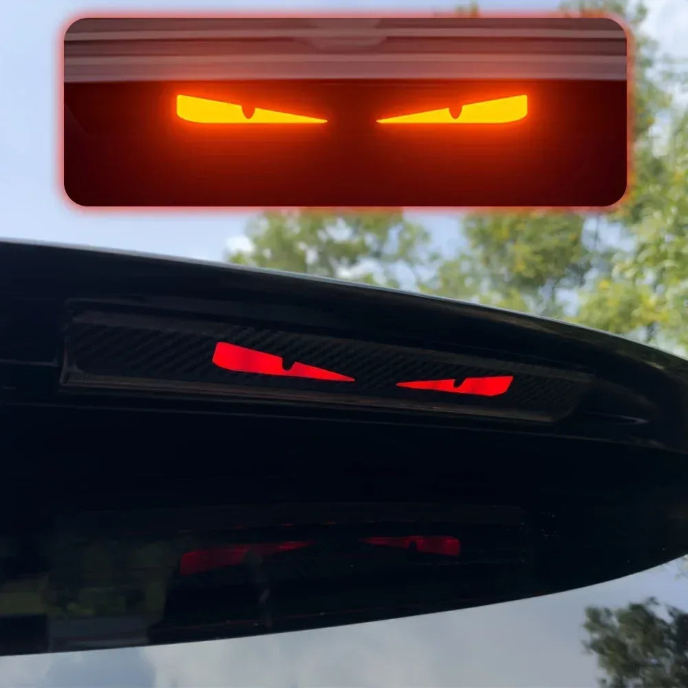 Monster Augen Auto Rücklicht Aufkleber Carbon Look – SwissGlanzGarage Autopflege Schweiz