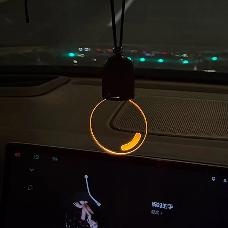 Elegante LED Pendelleuchte für Auto
