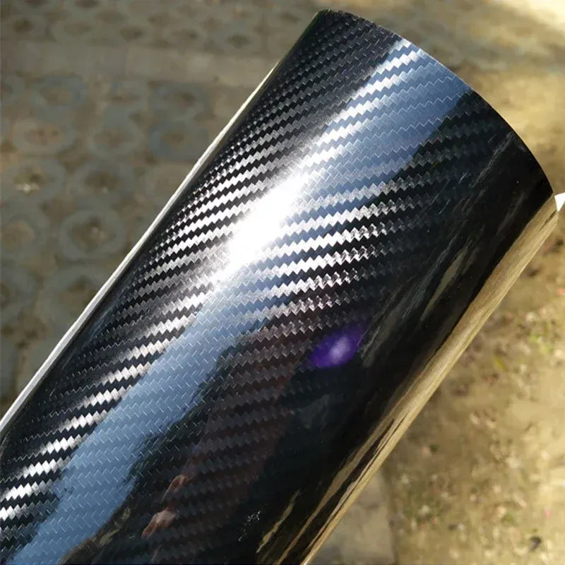 Ultra Glänzende Carbon-Faser Folie – SwissGlanzGarage Autopflege Schweiz