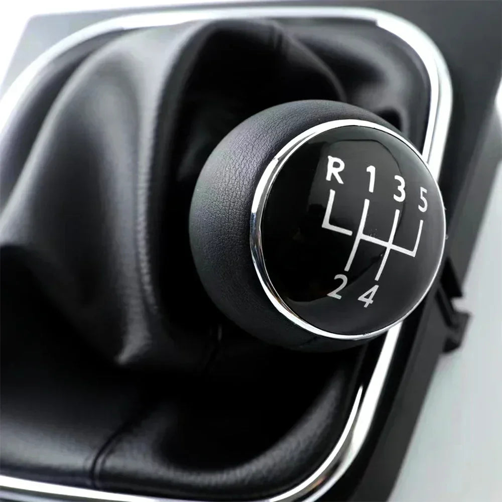 Schaltknauf mit Lederbezug für VW Golf 5/6 – SwissGlanzGarage Ansicht 6