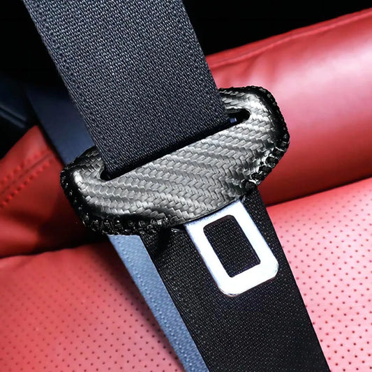 Sitzgurt-Buckle Abdeckung PU-Leder – SwissGlanzGarage Ansicht 4