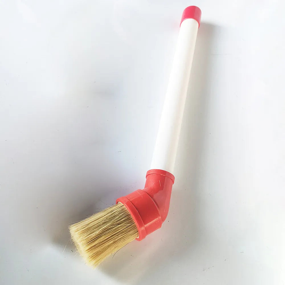 Bürste mit abgewinkelter Spitze – SwissGlanzGarage Ansicht 5