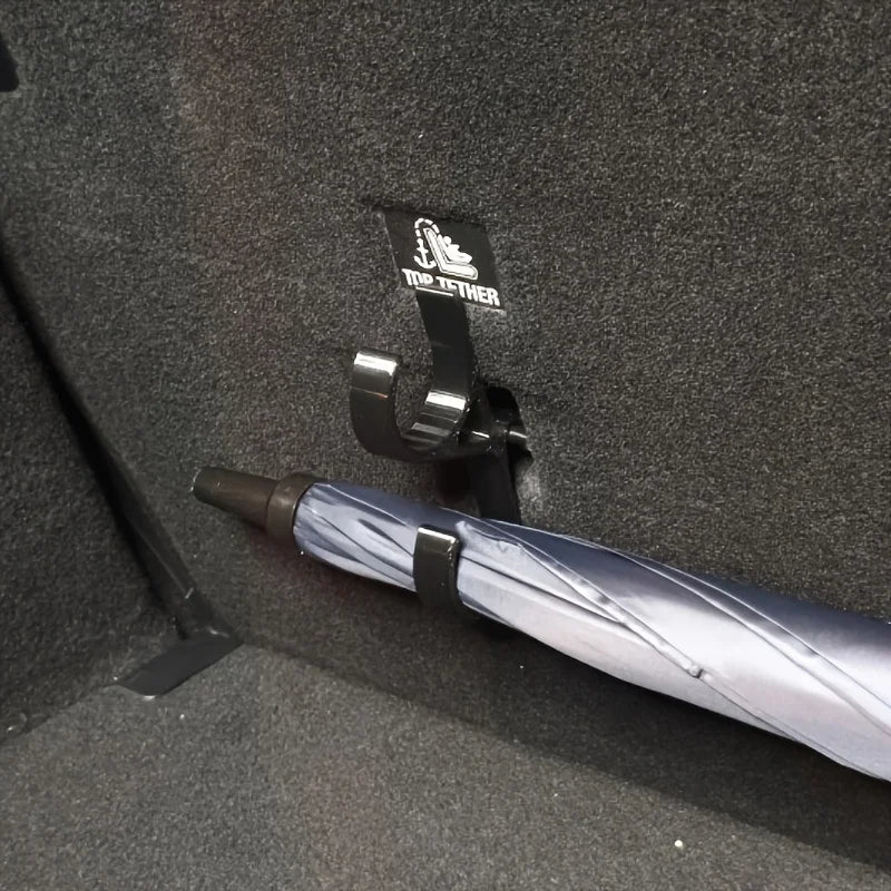 Zwei Auto-Regenschirm-Haken – SwissGlanzGarage Ansicht 4