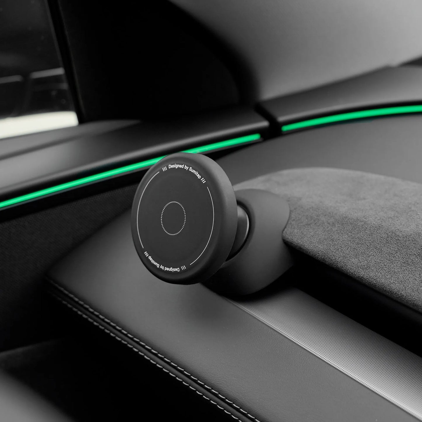 Silicone Magnetischer Handyhalter Tesla Model 3/Y – SwissGlanzGarage Ansicht 2