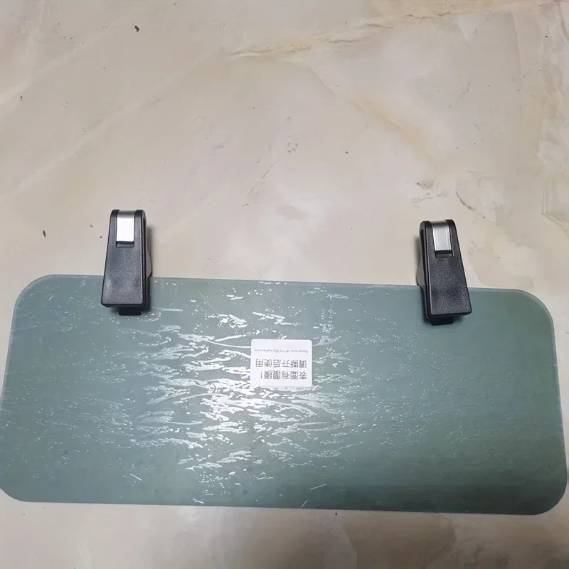 Kabelloses Auto Bluetooth Kit für Sonnenblende – mit Clip – SwissGlanzGarage Ansicht 3