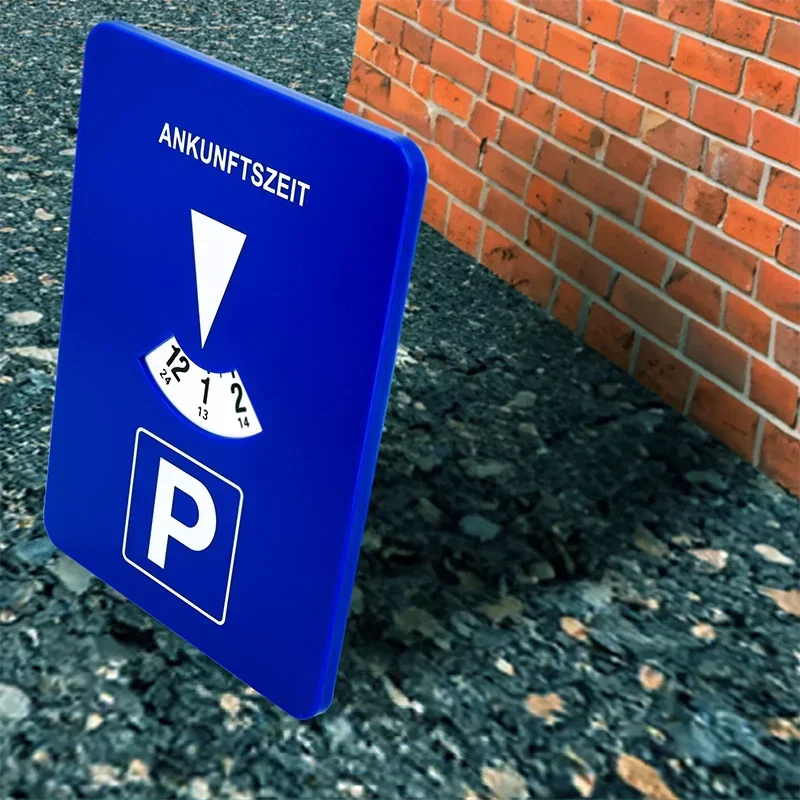 Digitale Parkuhr blau – SwissGlanzGarage Ansicht 5