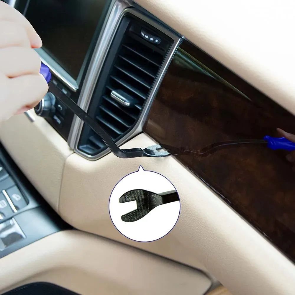 Auto Innenraum Bürste weich – fürs Armaturenbrett – SwissGlanzGarage Ansicht 4