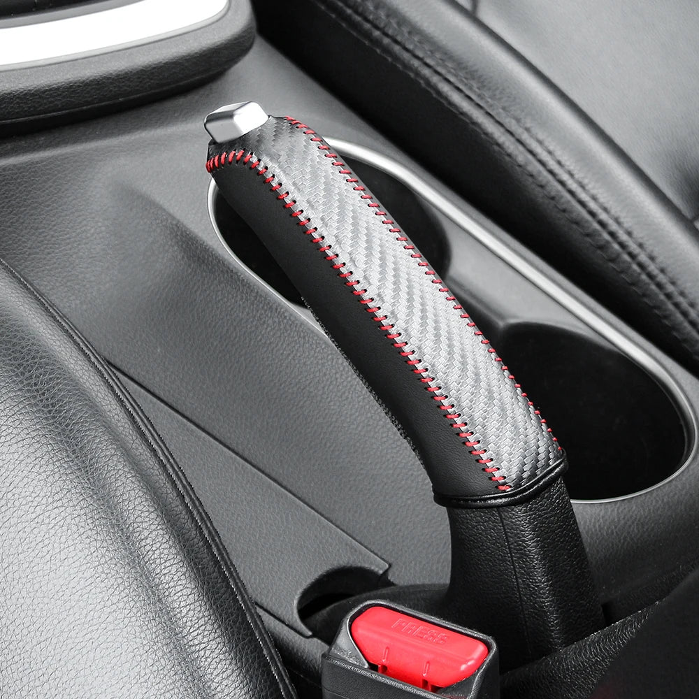 Carbon-Handbremsabdeckung für Auto-Innenraum – SwissGlanzGarage Ansicht 6