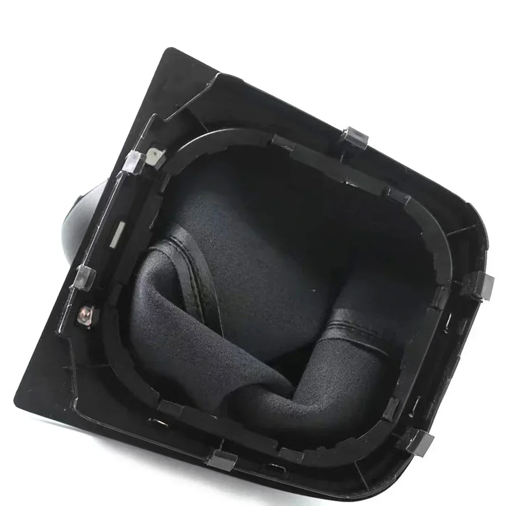 Schaltknauf mit Lederbezug für VW Golf 5/6 – SwissGlanzGarage Ansicht 5