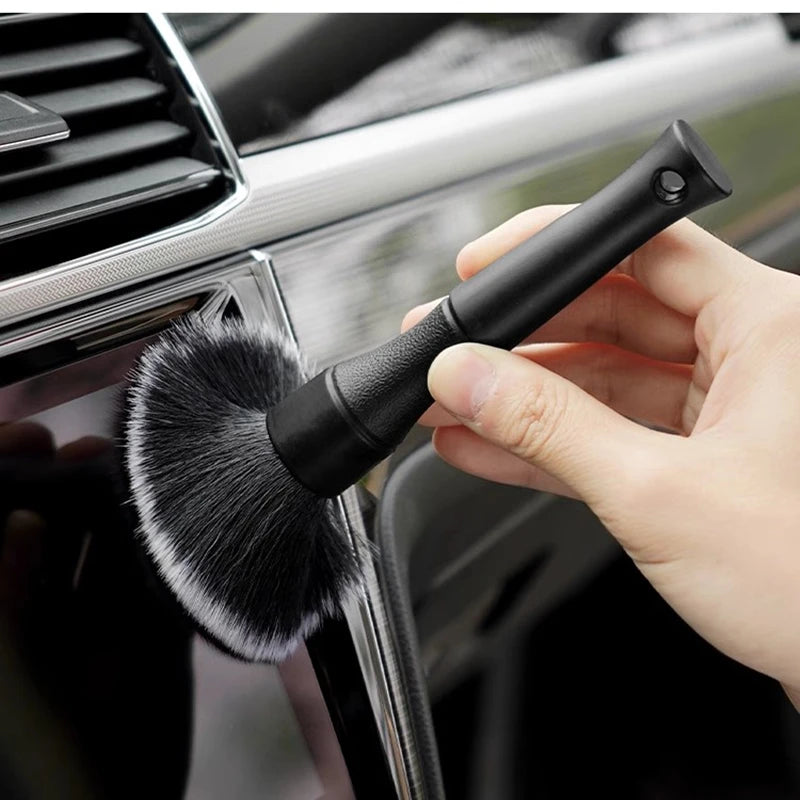 Auto-Innenraum Staub-Bürste – in Leder-Optik – SwissGlanzGarage Ansicht 5