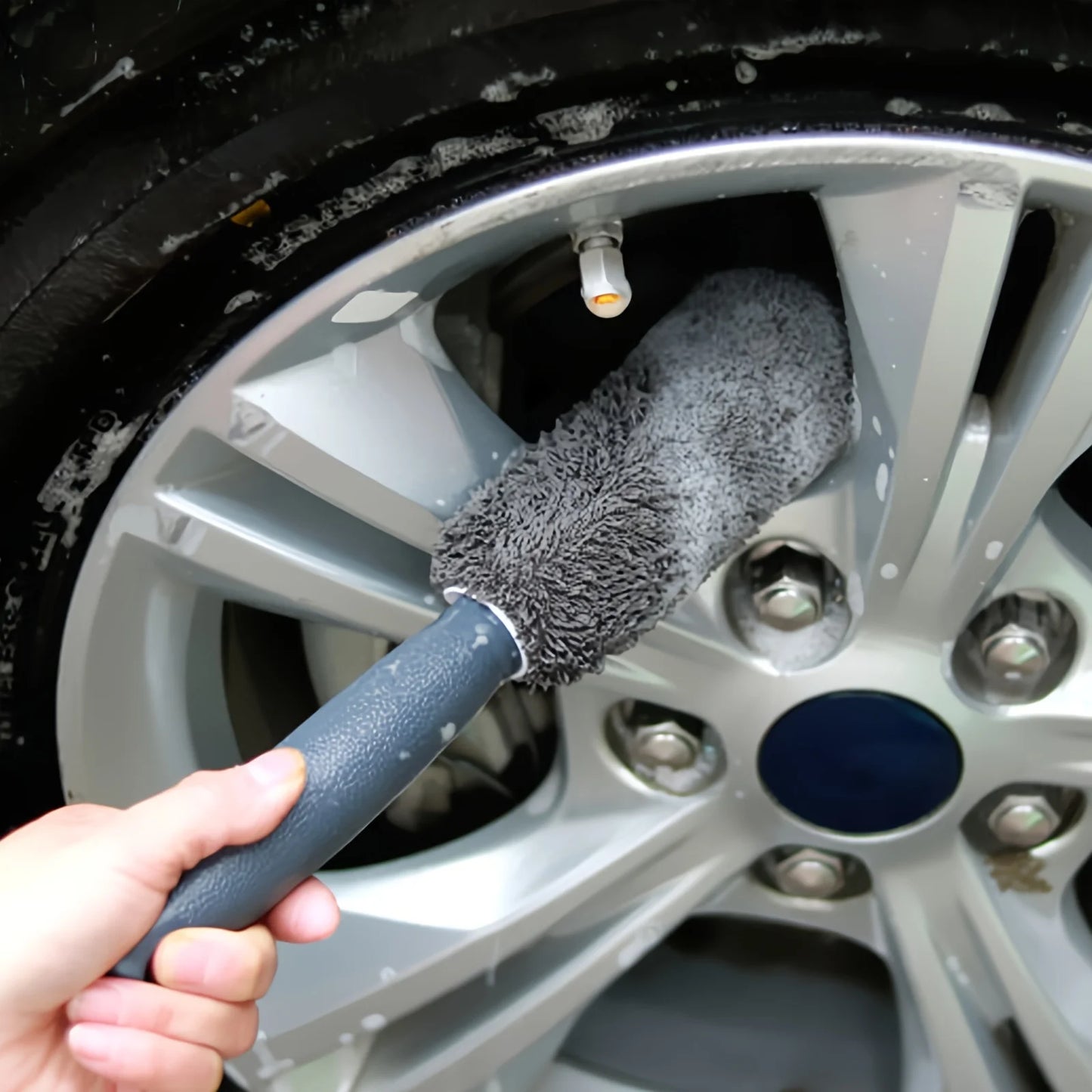 Microfiber Car Tire Brush - Effective Wheel Hub and Rim Cleaner - Perfect for Car Maintenance, Detailing, and Cleaning S