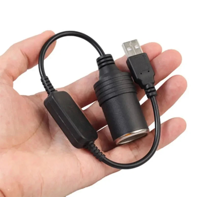 USB zu 12V Zigarettenanzünder Adapter – SwissGlanzGarage Ansicht 4