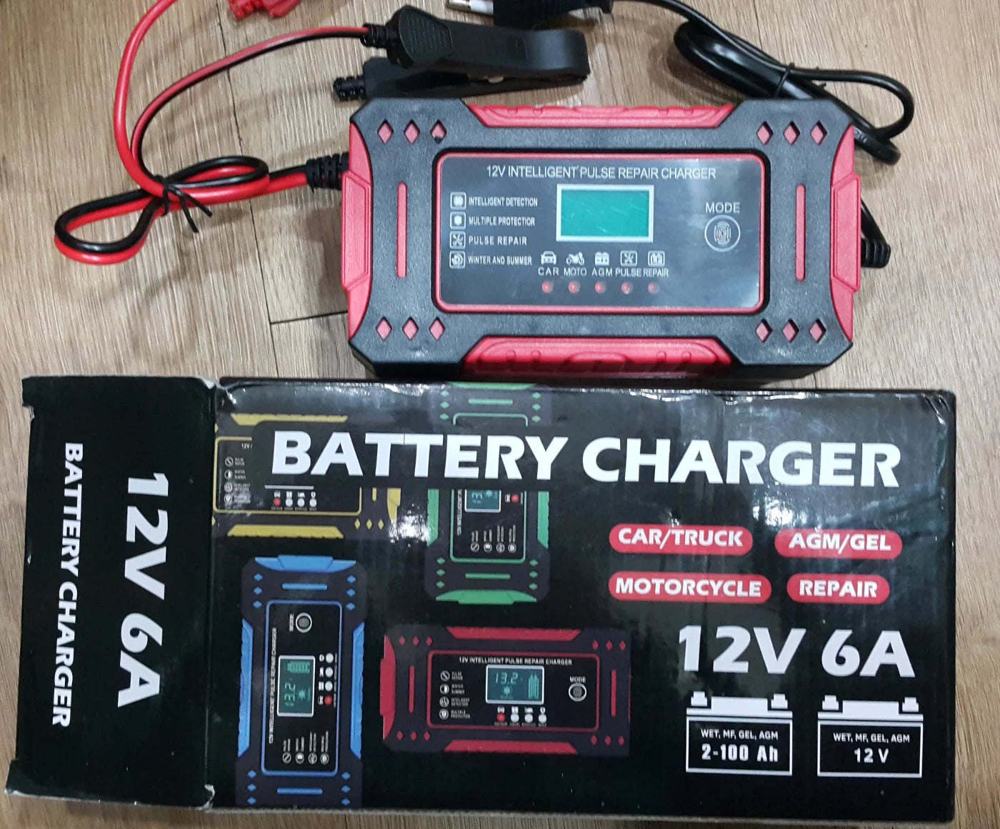 Intelligentes 12V Batterieladegerät – SwissGlanzGarage Ansicht 6