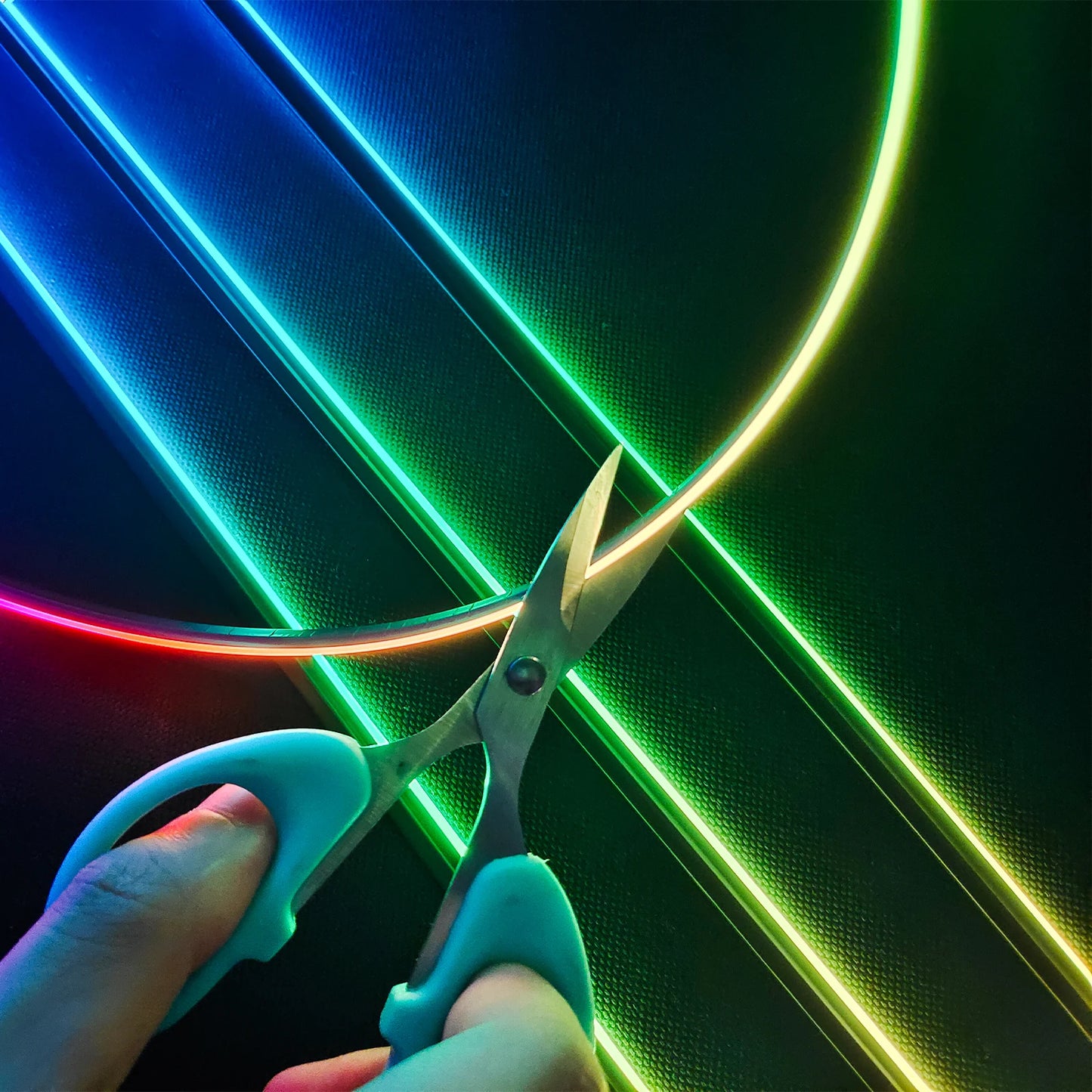 Neuer Stil LED-Streifenlicht RGB 26 Zoll 1/24 Zoll 1/22 in 1