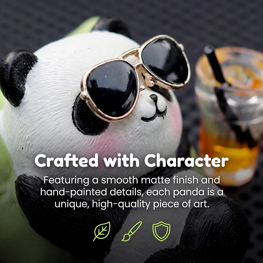 Niedliche Panda- & Hasenfigur für Armaturenbrett – SwissGlanzGarage Ansicht 4