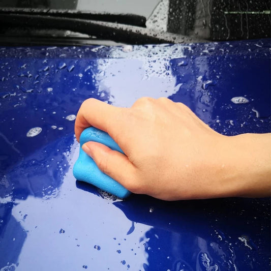 Blauer Lackreiniger für Auto - Tiefenreinigung – SwissGlanzGarage Ansicht 2