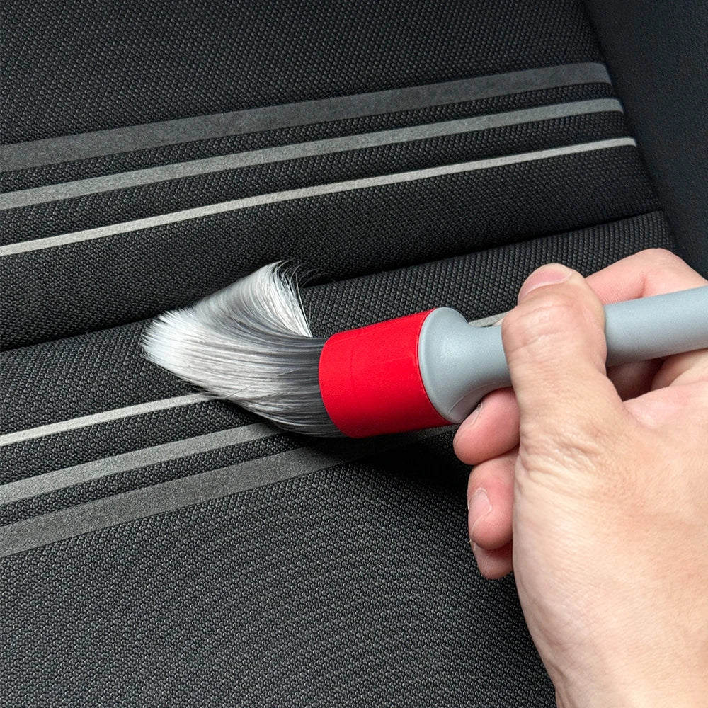 Felgenbürste mit dichten Borsten – SwissGlanzGarage Ansicht 6