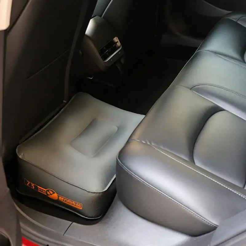 Aufblasbare Auto-Luftmatratze – SwissGlanzGarage Ansicht 4