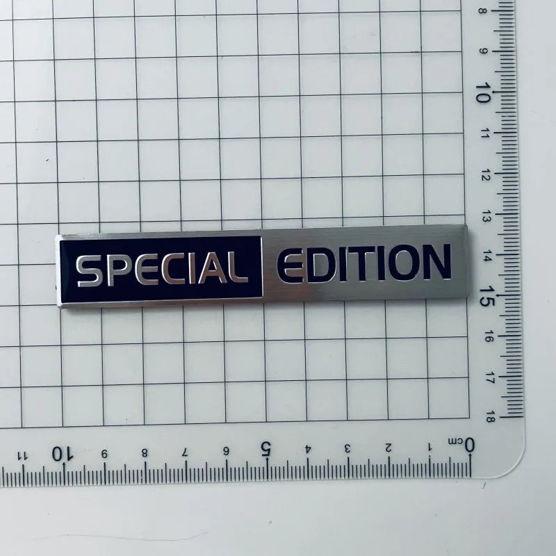 3D Metall Buchstaben Aufkleber Set – aus Metall – SwissGlanzGarage Ansicht 3