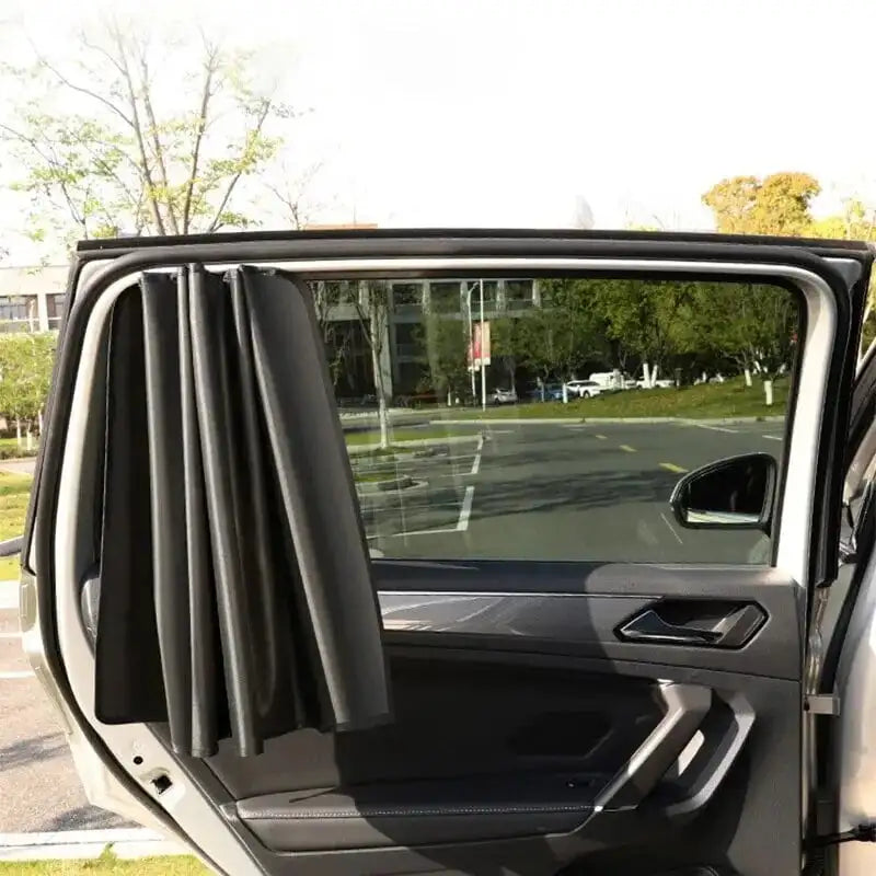 Auto-Sonnenschutz Magnet-Schutzfolie – SwissGlanzGarage Ansicht 3