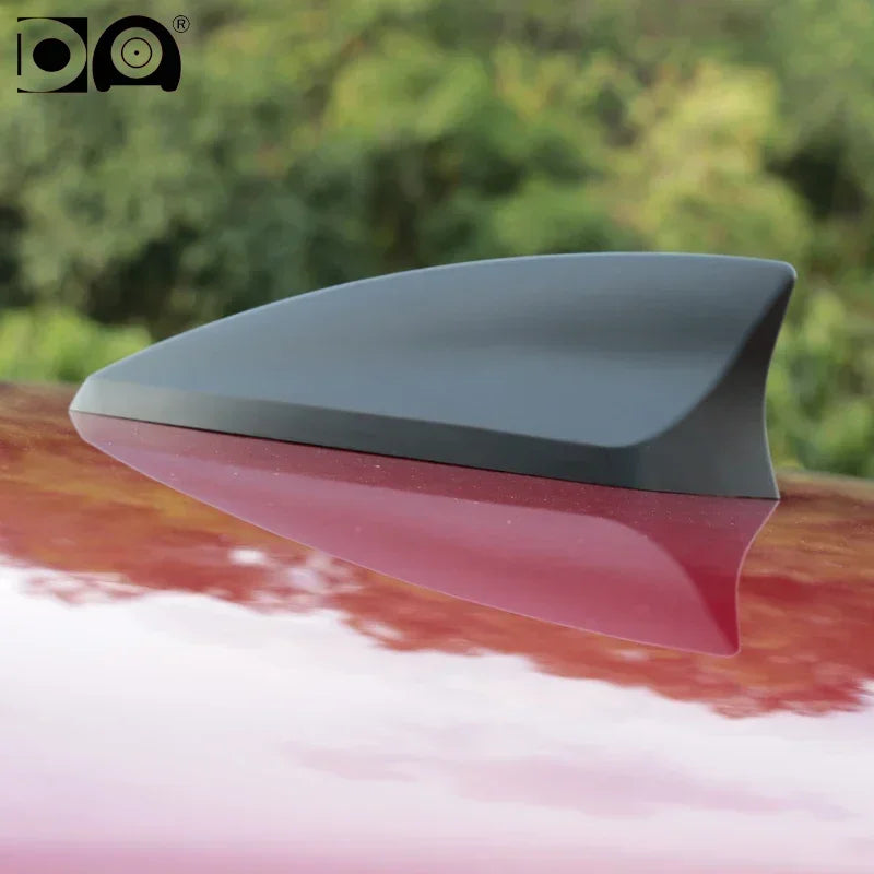 5D Haifischflossen-Antenne für Nissan Qashqai – SwissGlanzGarage Ansicht 6