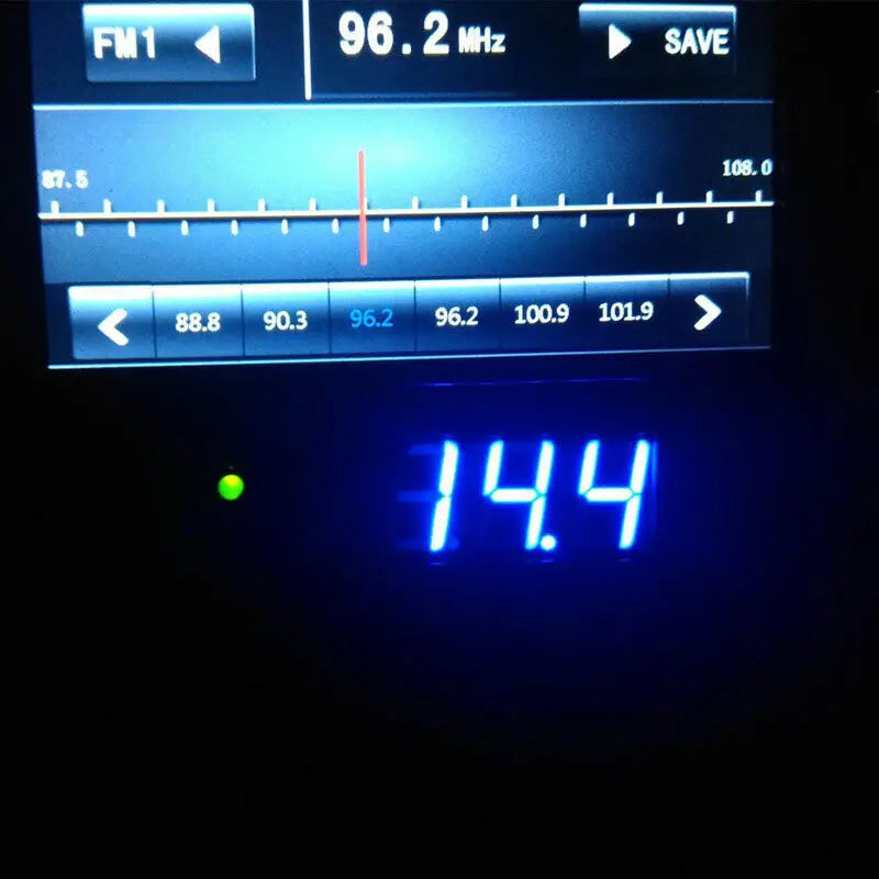 Wasserdichtes Digital-Voltmeter 0.56 – SwissGlanzGarage Ansicht 5