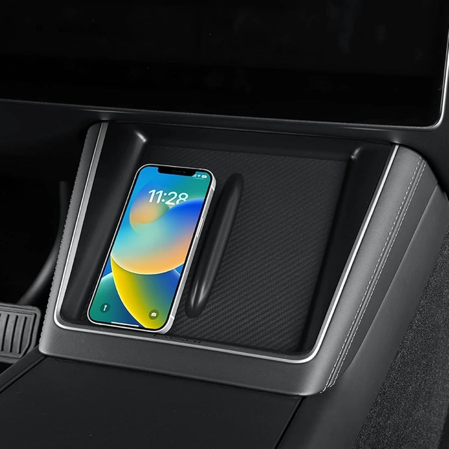 Silicone Kabellos Charging Mat Tesla Model Y – SwissGlanzGarage Ansicht 4