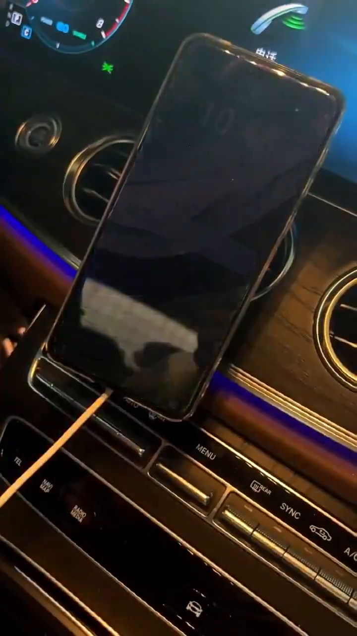 Lekente Magnetische Handyhalterung Wireless Charger Auto