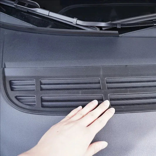Anti-Insekten-Netz für Tesla Model Y – SwissGlanzGarage Autopflege Schweiz