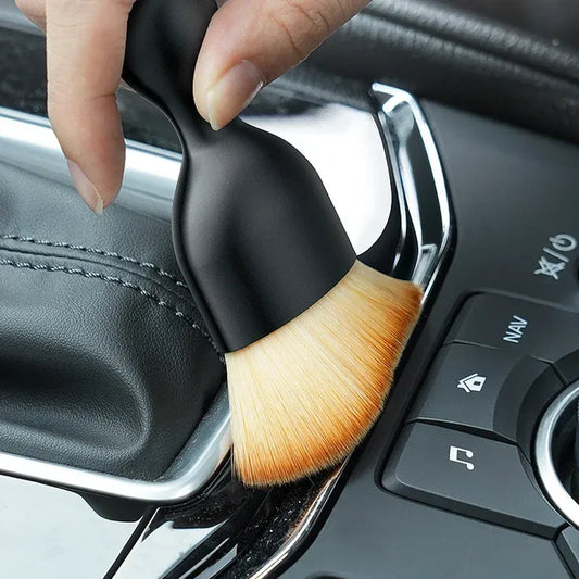 Auto Innenraum Bürste mit Gehäuse – SwissGlanzGarage Autopflege Schweiz